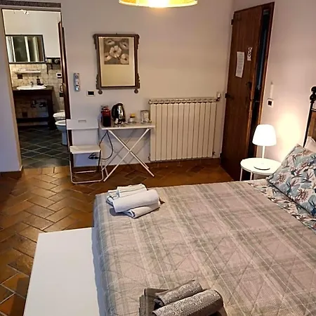 Bed and Breakfast Casale La Decima 4*