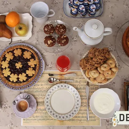 Casale La Decima Bed and Breakfast 4*